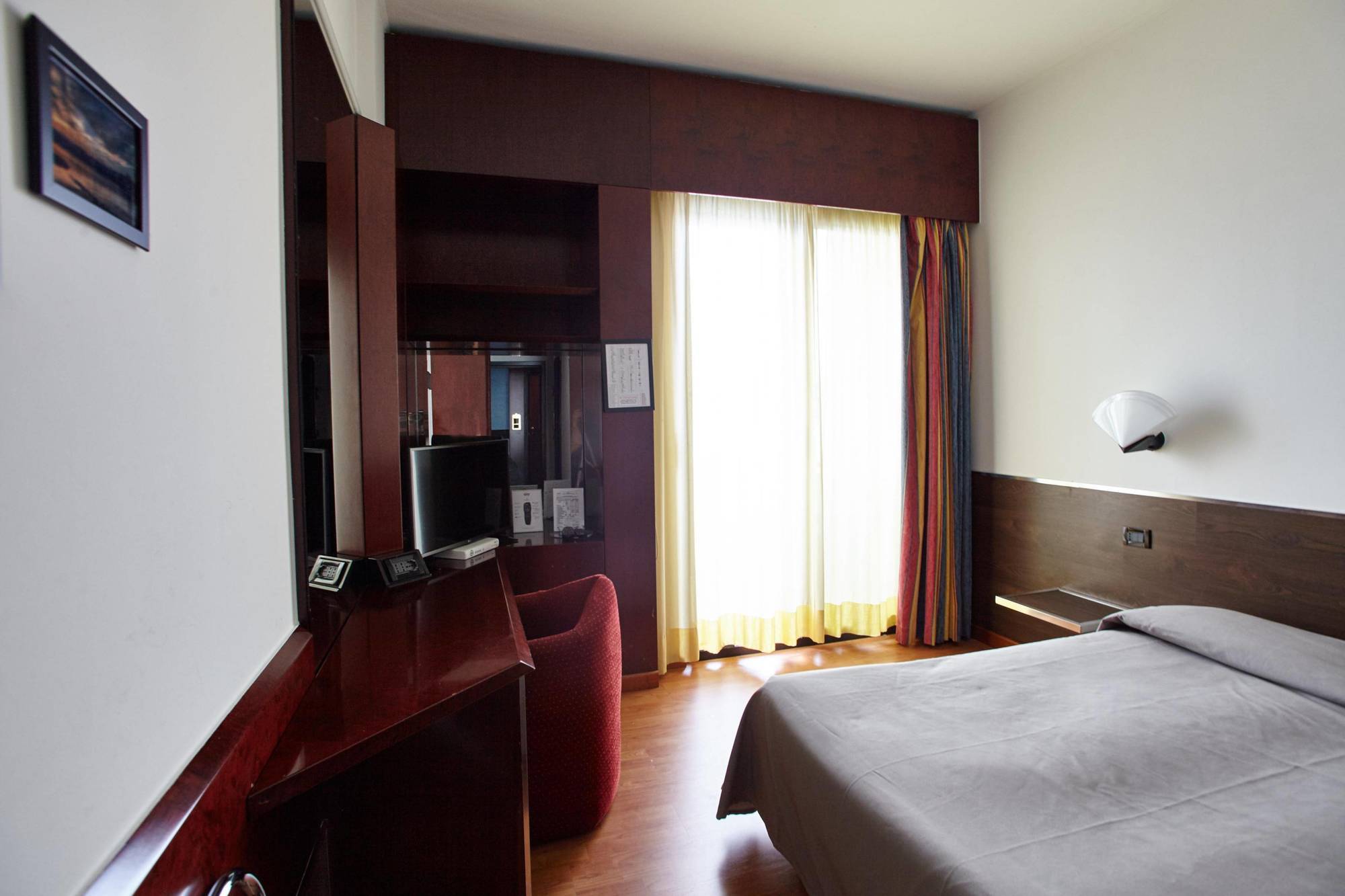 Concorde 4* Arona