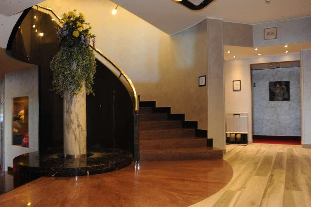 Concorde Hotel